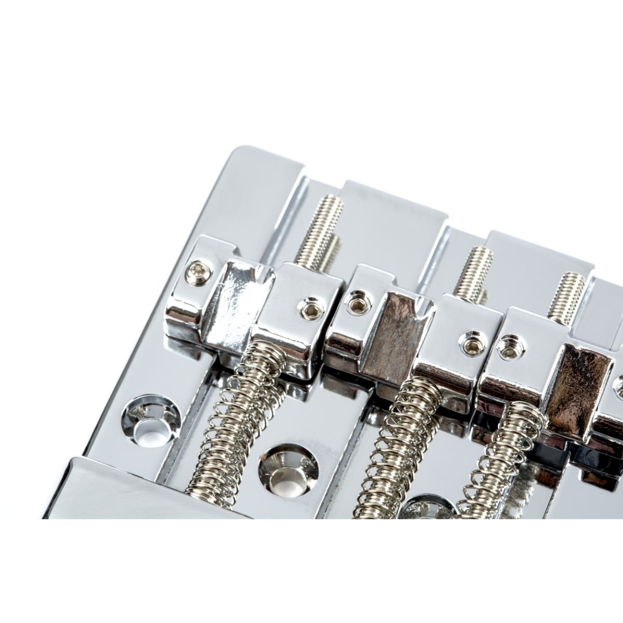 Fender® HiMass™ 4-String Bass Bridge Assembly With Brass Saddles Chrome